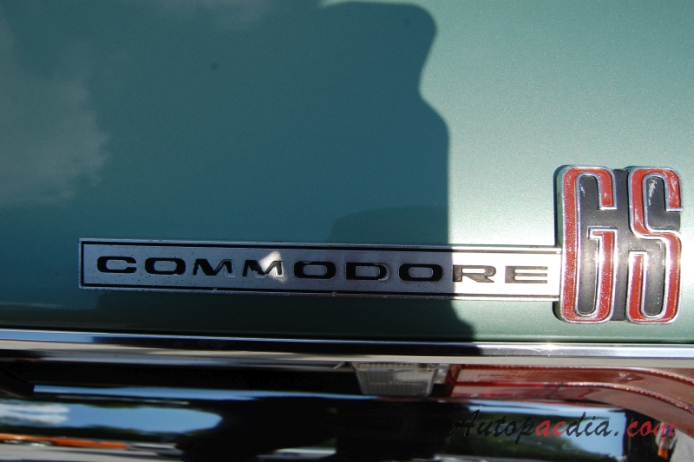 Opel Commodore A 1967-1971 (GS hardtop Coupé 2d), rear emblem  