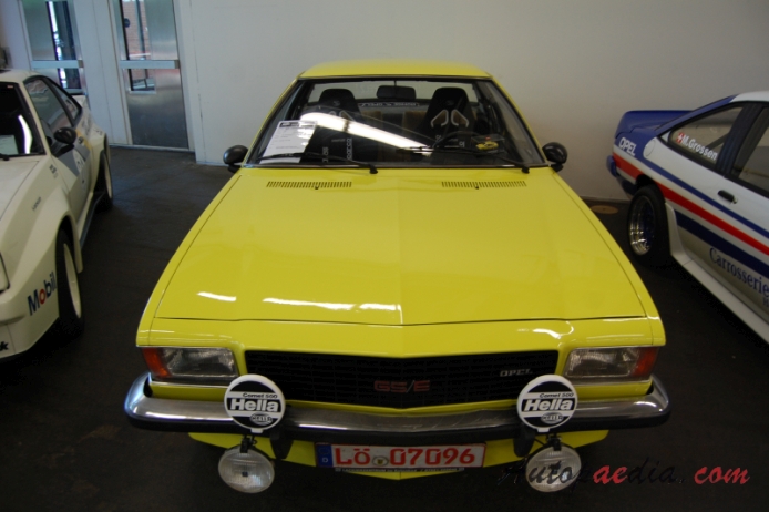 Opel Commodore B 1972-1977 (1975 2800 GS/E Gr.4 hardtop 2d), przód