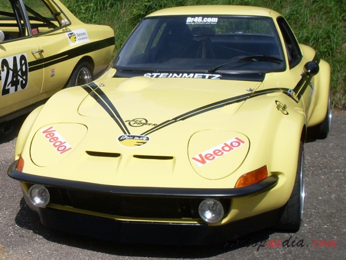 Opel GT 1968-1973 (1972 Steinmetz), left front view
