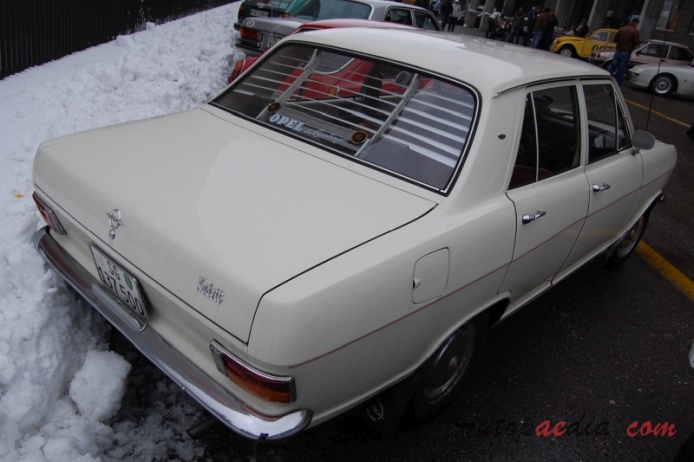 Opel Kadett B 1965-1973 (1971-1973 sedan 4d), prawy tył