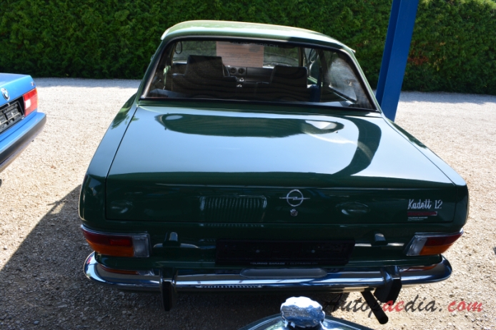 Opel Kadett B 1965-1973 (1972 1.2 Special sedan 2d), tył
