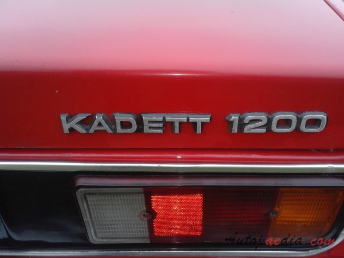 Opel Kadett C 1973-1979 (1973-1977 Kadett 1200 C1 Coupé 2d), rear emblem  
