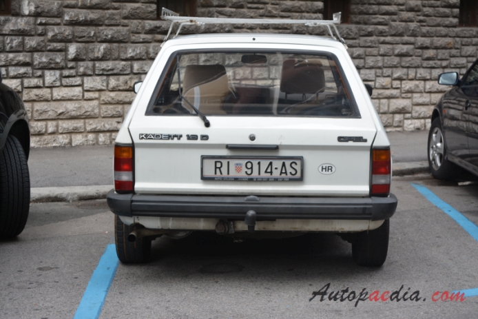 Opel Kadett D 1979-1984 (1982-1984 1.6 D hatchback 5d), rear view
