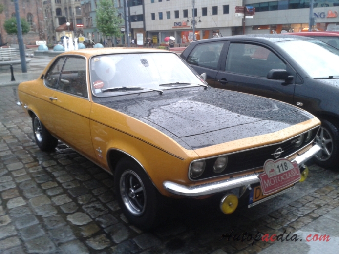 Opel Manta A 1970-1975 (1971 SR), right front view