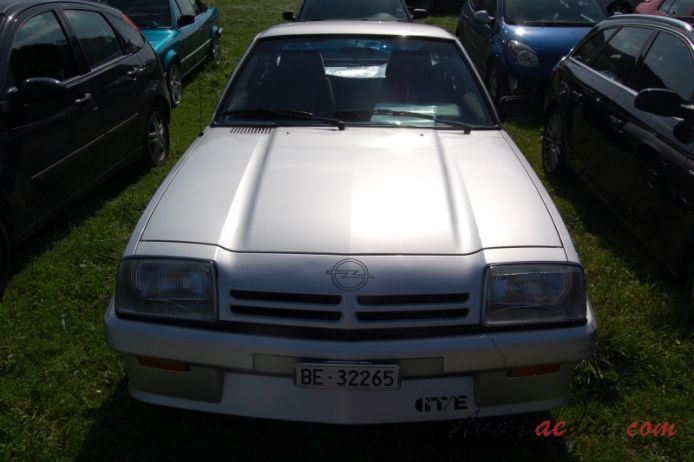 Opel Manta B 1975-1988 (1983 B2 GT/E Coupé 2d), front view