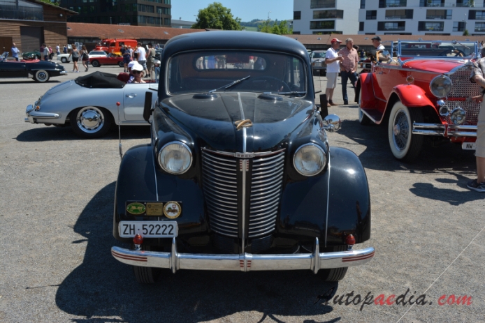 Opel Olympia 1. generacja 1935-1940 (1939 Saloon 4d), przód