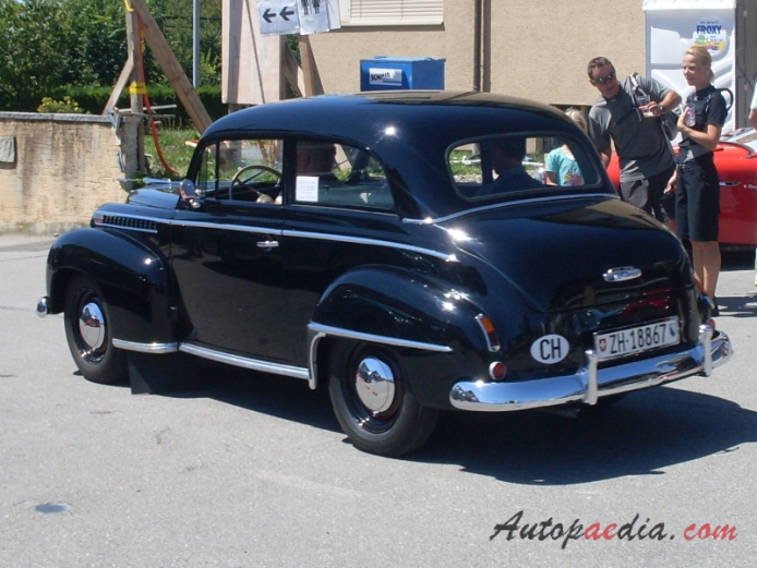 Opel Olympia 3. generacja 1950-1953 (1952 sedan 2d), lewy tył
