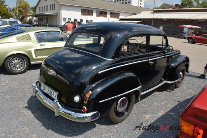Opel Olympia 3. generacja 1950-1953 (1952 sedan 2d), prawy tył