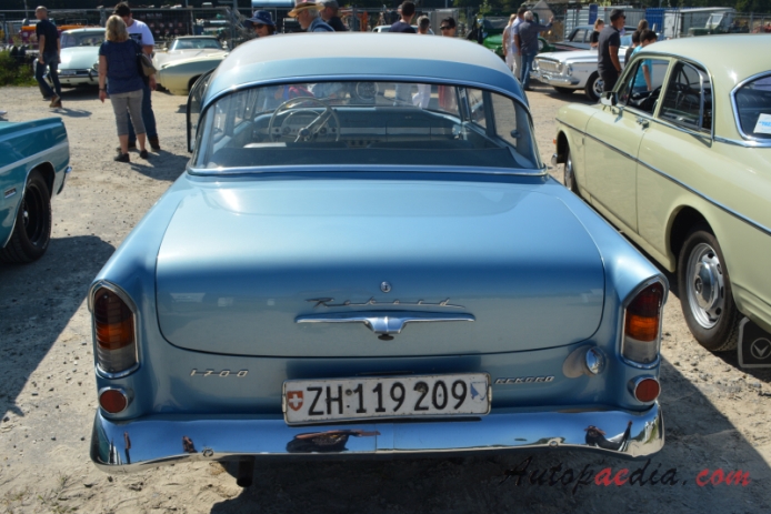 Opel Rekord 2. generacja PI 1957-1960 (1700cc sedan 2d), tył