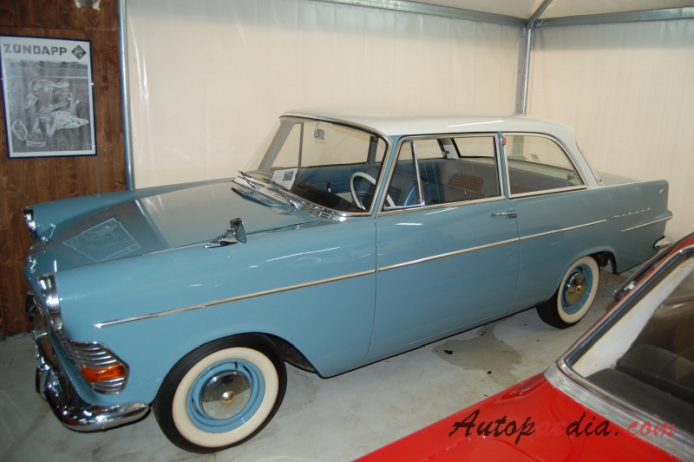 Opel Rekord 3. generacja P II 1960-1963 (1963 Sedan 2d), lewy bok