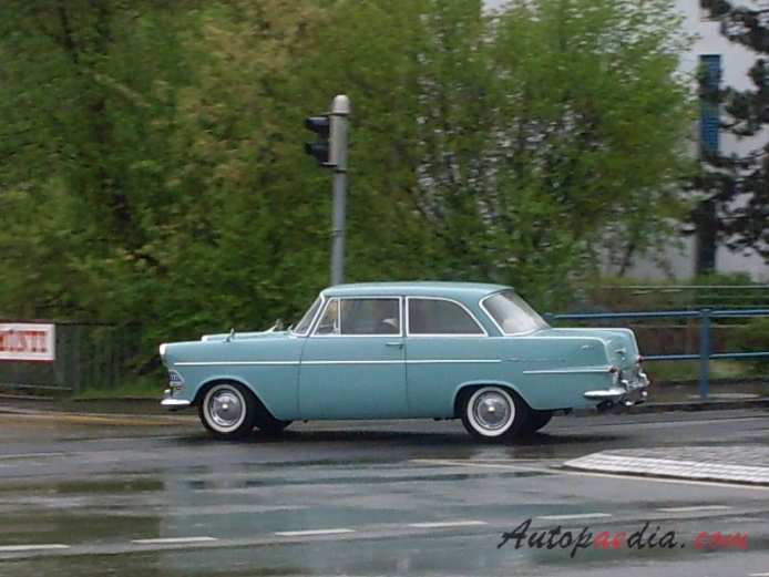 Opel Rekord 3. generacja P II 1960-1963 (Sedan 2d), lewy bok