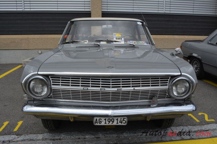 Opel Rekord 4. generacja (Rekord A) 1963-1965 (1700 Coupé 2d), przód