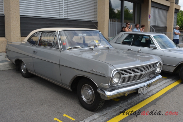 Opel Rekord 4. generacja (Rekord A) 1963-1965 (1700 Coupé 2d), prawy przód