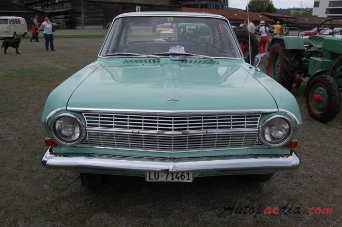 Opel Rekord 4. generacja (Rekord A) 1963-1965 (1700 sedan 2d), przód