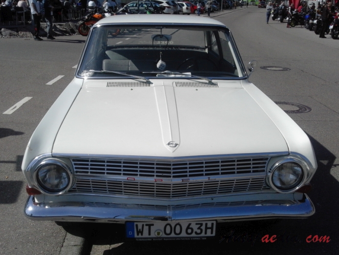 Opel Rekord 4. generacja (Rekord A) 1963-1965 (sedan 2d), przód