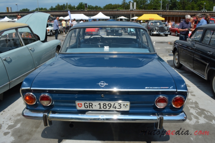 Opel Rekord 5. generacja (Rekord B) 1966-1967 (1965 1900L Sedan 4d), tył