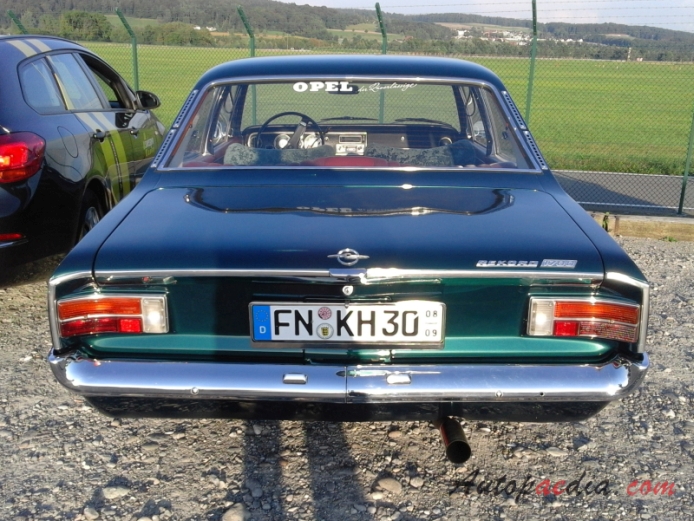 Opel Rekord 6. generacja (Rekord C) 1967-1971 (1700 sedan 2d), tył