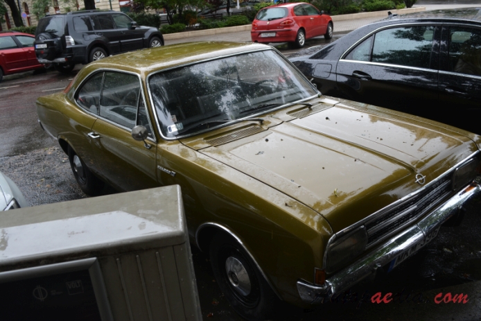 Opel Rekord 6. generacja (Rekord C) 1967-1971 (1900L Coupé 3d), prawy przód