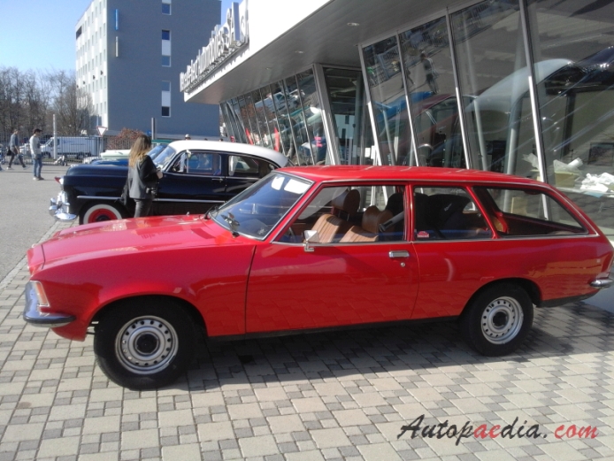 Opel Rekord 7th generation (Rekord D) 1972-1977 (1900 Caravan 3d), left side view