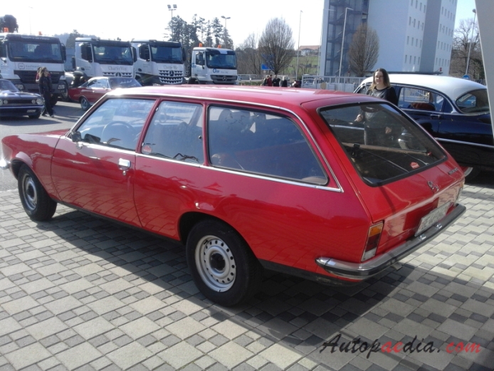 Opel Rekord 7th generation (Rekord D) 1972-1977 (1900 Caravan 3d),  left rear view