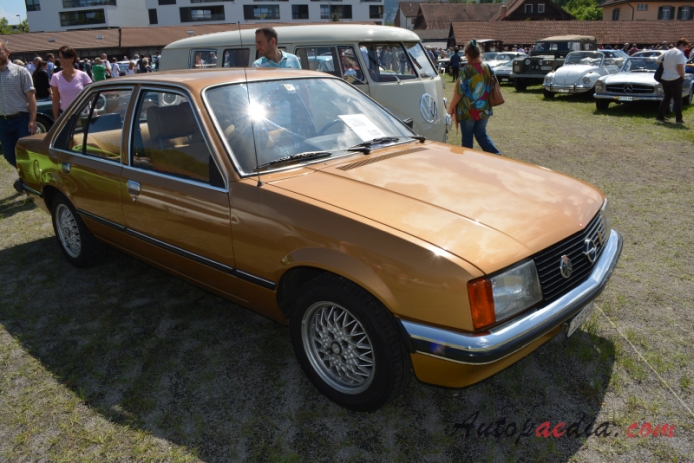 Opel Rekord 8. generacja (Rekord E) 1977-1986 (1980 Rekord E1 2.0 S sedan 4d), prawy przód