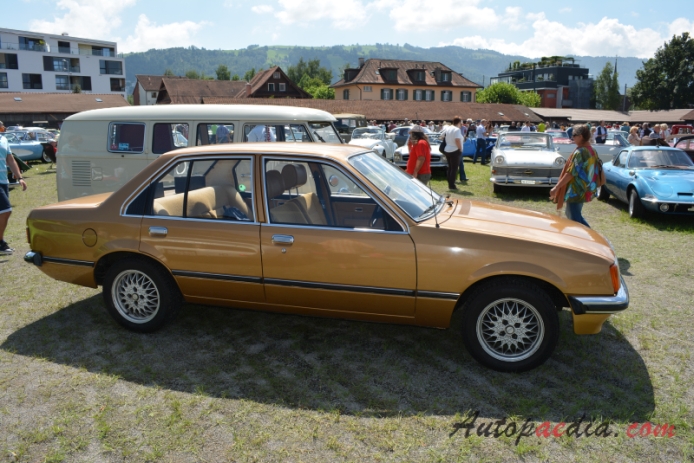 Opel Rekord 8. generacja (Rekord E) 1977-1986 (1980 Rekord E1 2.0 S sedan 4d), prawy bok
