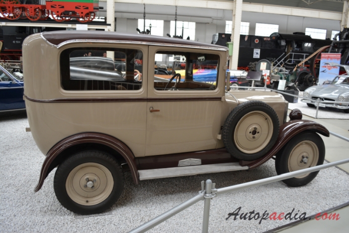 Opel 4PS Laubfrosch 1925-1930 (1928 Opel 4/16 saloon 3d), right side view
