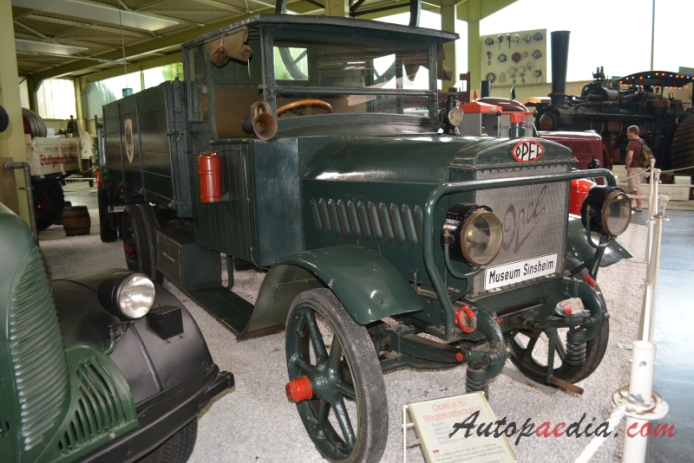 Opel 4 to 1915, prawy przód