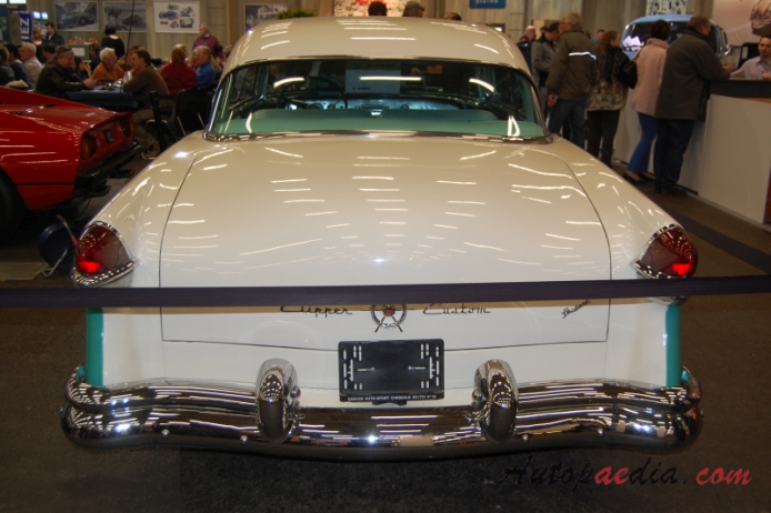 Packard Clipper 1941-1957 (1955 Custom Constellation sedan 2d), tył