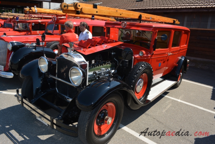 Packard Eight 1924-1951 (1924-1927 wóz strażacki), lewy przód