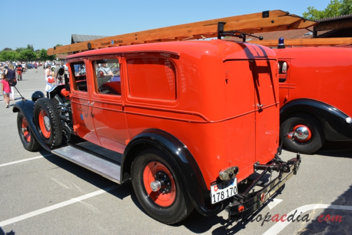 Packard Eight 1924-1951 (1924-1927 wóz strażacki), lewy tył