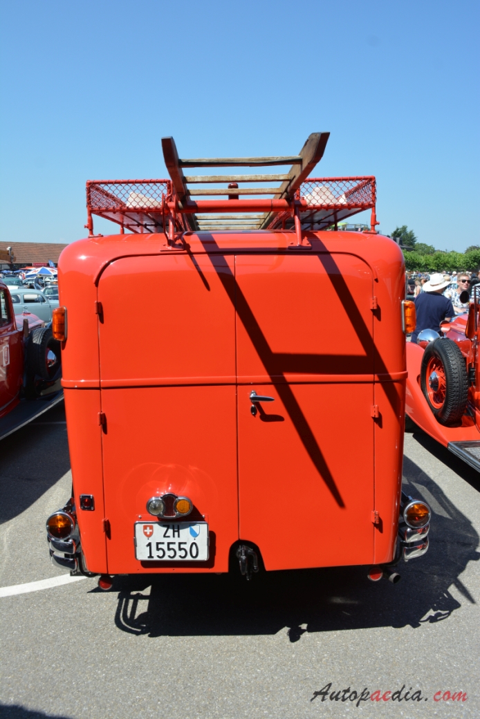 Packard Eight 1924-1951 (1928 wóz strażacki), tył