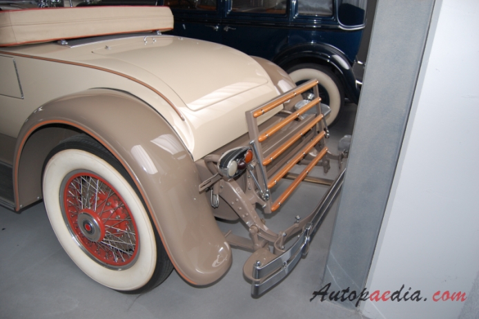 Packard Eight 1924-1951 (1930-1932 Speedter 2d), tył