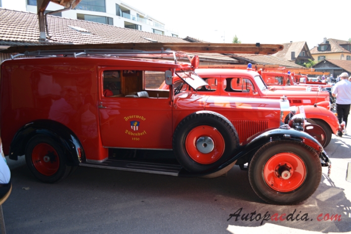 Packard Eight 1924-1951 (1930 wóz strażacki), prawy bok