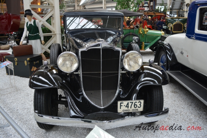 Packard Eight 1924-1951 (1932 Light Eight sedan 4d), przód