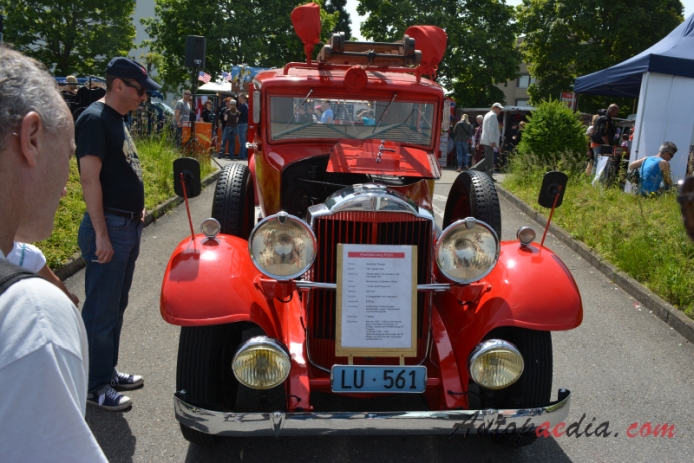 Packard Eight 1924-1951 (1932 wóz strażacki), przód