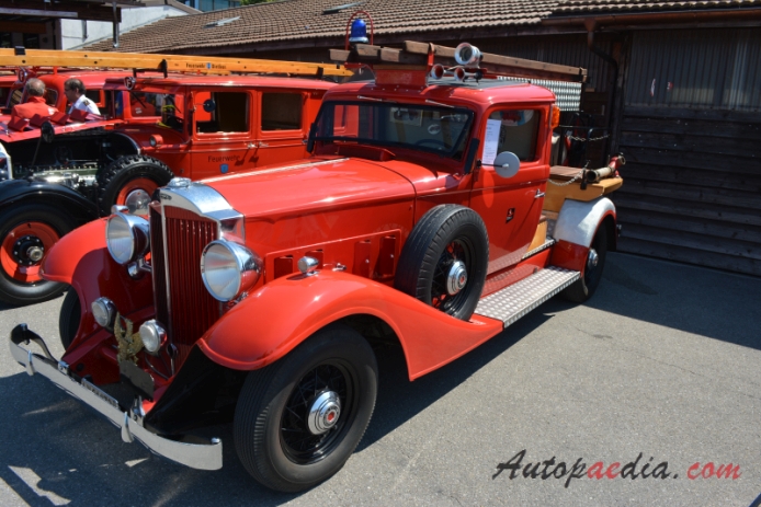 Packard Eight 1924-1951 (1933 Serie 10 Werner Risch Zurich fire engine), left front view