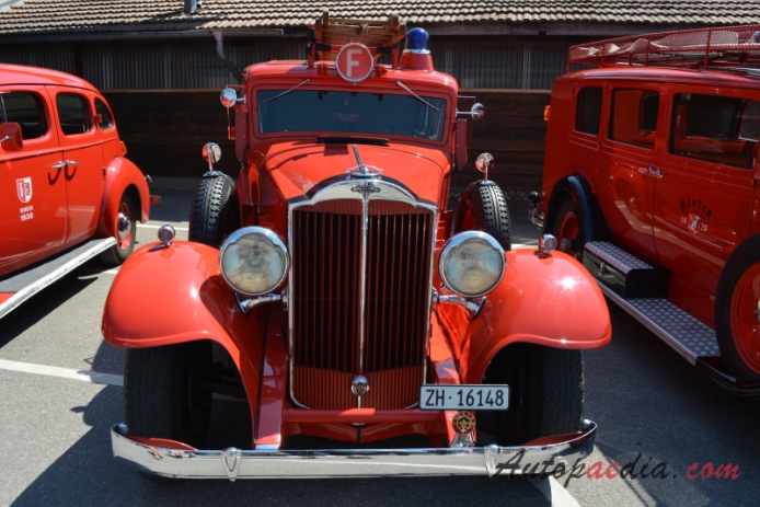 Packard Eight 1924-1951 (1933 typ 1002 Werner Risch Zurich wóz strażacki), przód