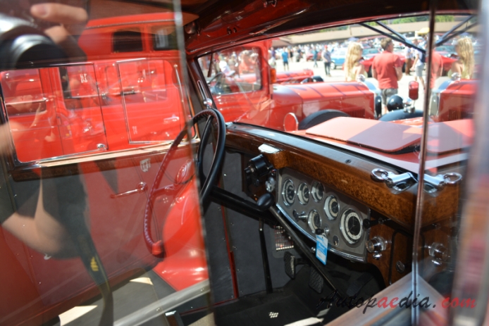 Packard Eight 1924-1951 (1933 typ 1002 Werner Risch Zurich wóz strażacki), wnętrze