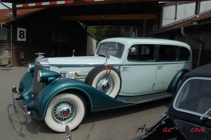 Packard Eight 1924-1951 (1935 sedan 4d), lewy bok
