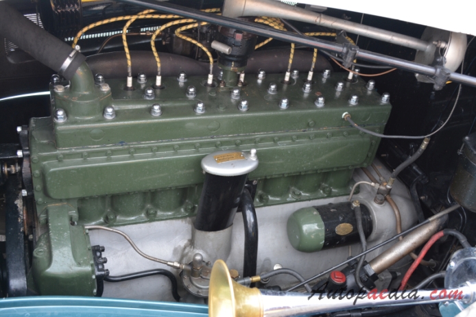 Packard Eight 1924-1951 (1935 sedan 4d), engine  