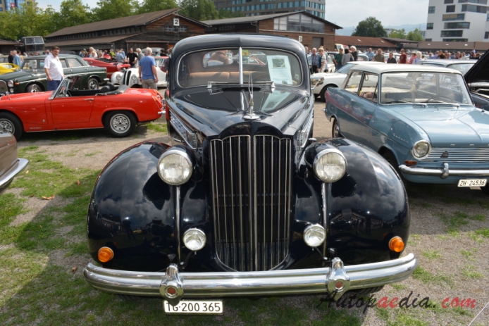 Packard Eight 1924-1951 (1939 Super Eight sedan 4d), front view