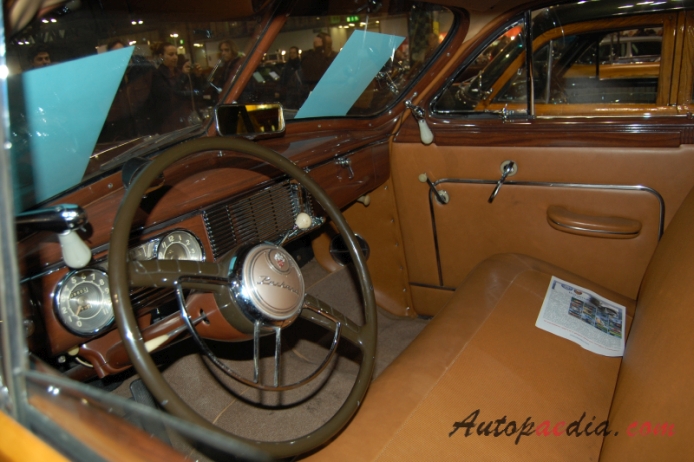 Packard Station Sedan 1948-1950 (1948 station wagon 5d), interior