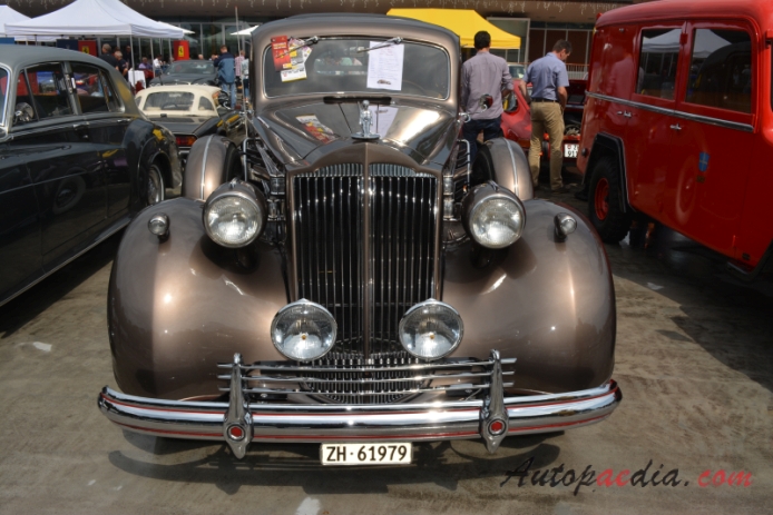 Packard Twelve 1933-1939 (1937 1507 Twelve Club Sedan limousine 4d), front view