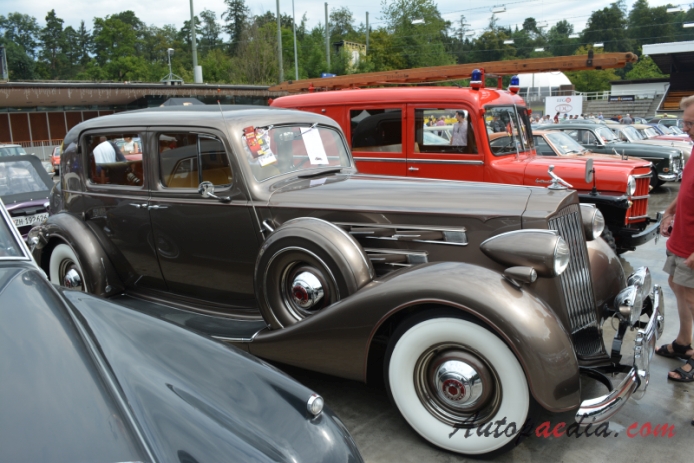 Packard Twelve 1933-1939 (1937 1507 Twelve Club Sedan limousine 4d), right side view