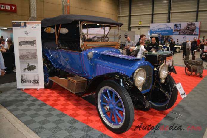 Packard Twin Six 1915-1923 (1915 Packard Twin Six 1-25 First-series Touring 4d), prawy przód