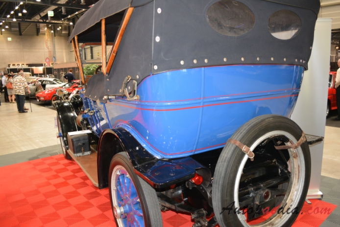 Packard Twin Six 1915-1923 (1915 Packard Twin Six 1-25 First-series Touring 4d),  left rear view