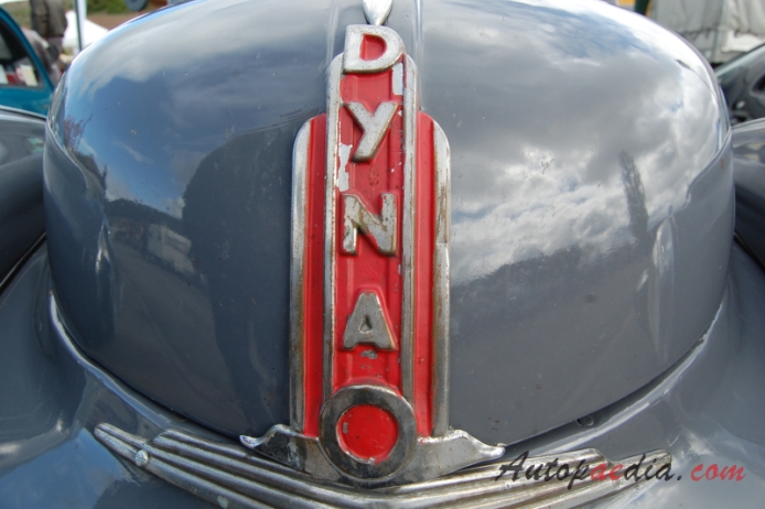 Panhard Dyna X 1948-1954 (1953 K211 850ccm fourgonnette 3d), emblemat przód 