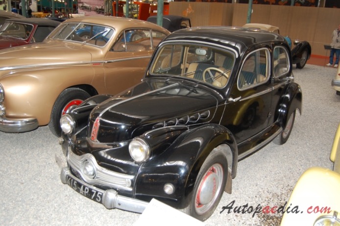 Panhard Dyna X 1948-1954 (1953 X86 Berline 4d), lewy przód