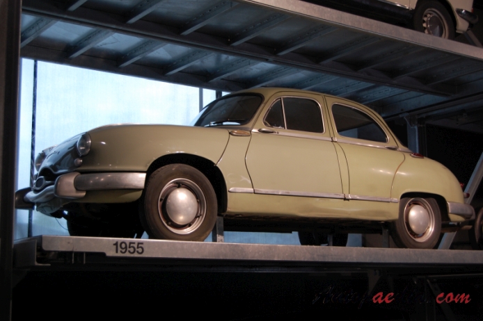 Panhard Dyna Z 1954-1959 (1955 Z1 berline 4d), lewy przód